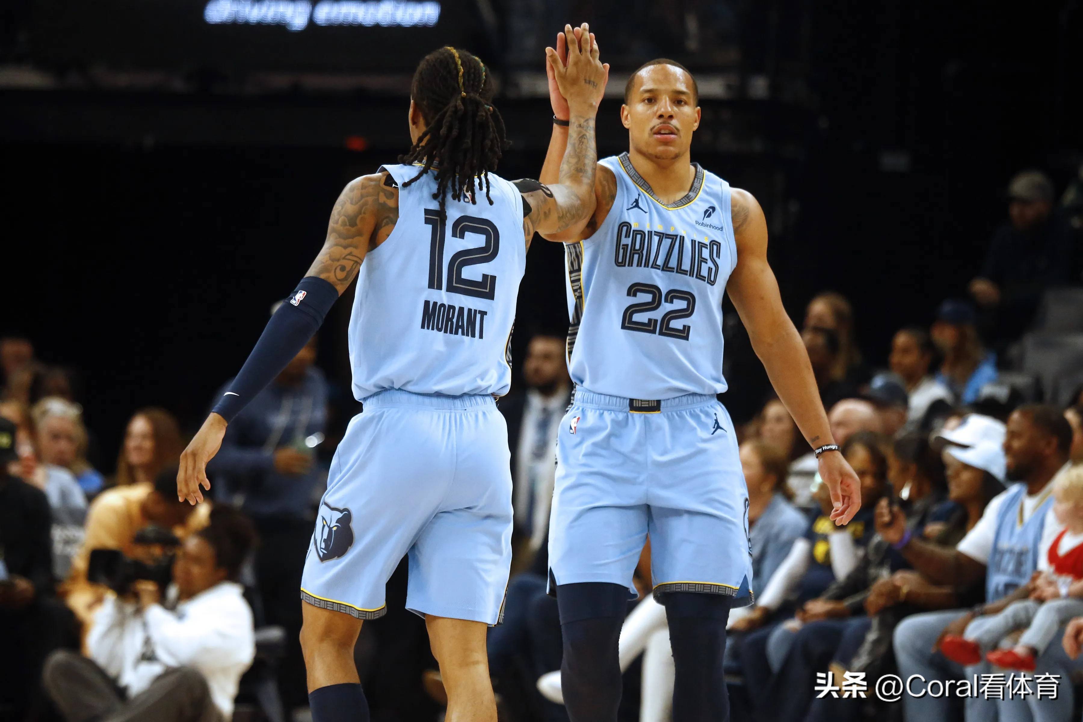 九游网页版入口-赛地聚焦:NBA季后赛集结日热度飙升,芝加哥公牛绝杀压哨,质疑声仍在,身体对抗强度拉满的简单介绍