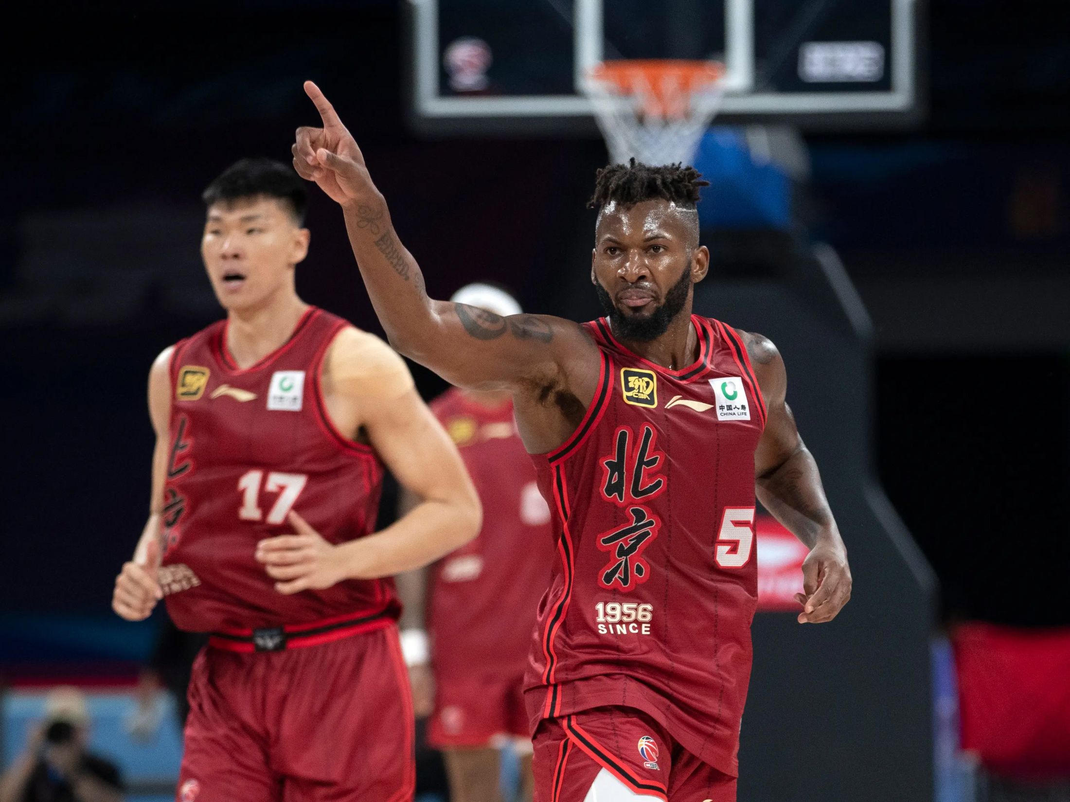 九游娱乐下载-广厦新外援特伦斯戴维斯